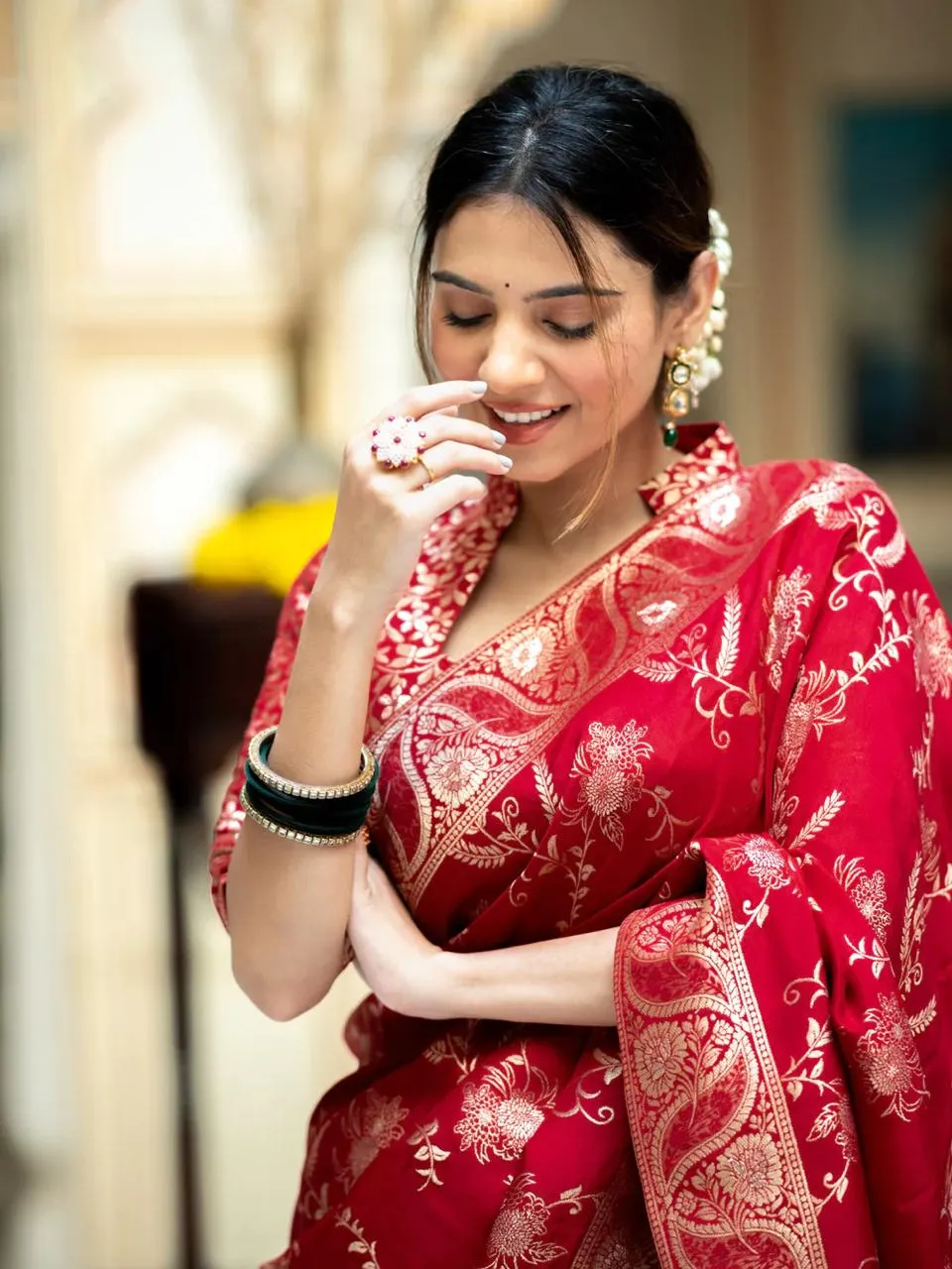 Ephemeral Red Soft Silk Saree With Traditional Blouse Piece