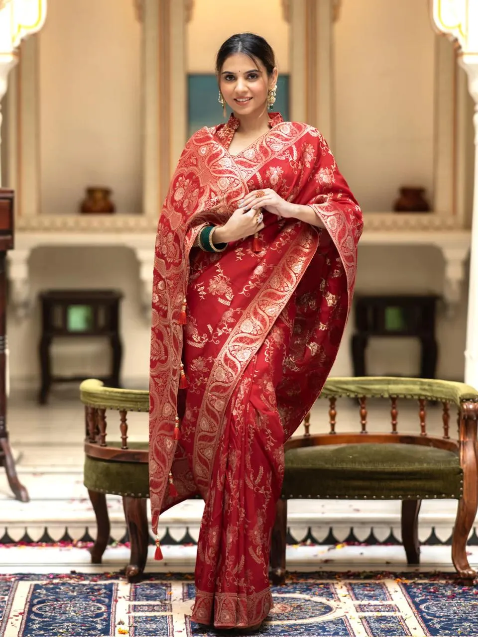 Ephemeral Red Soft Silk Saree With Traditional Blouse Piece