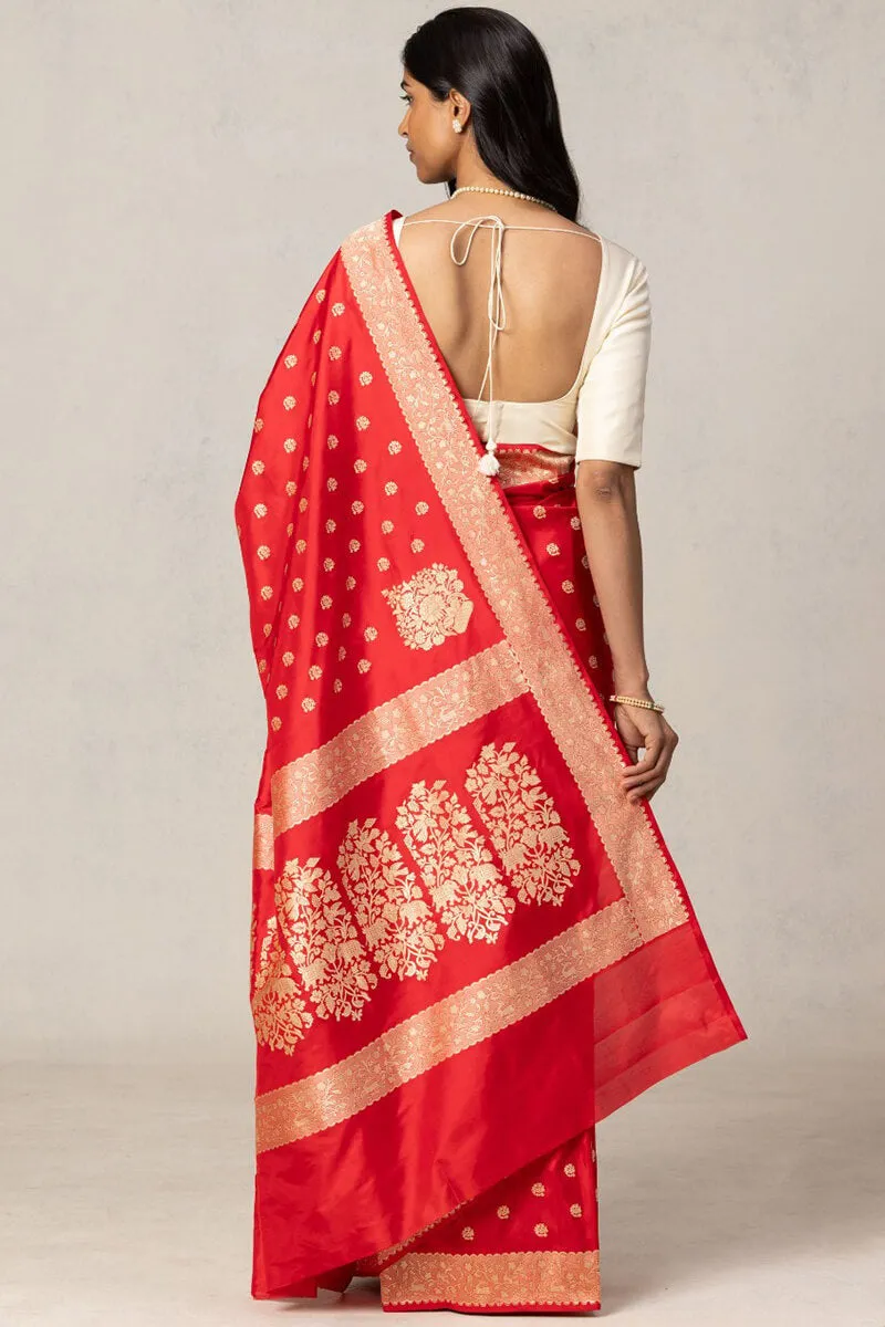 Exquisite Red Soft Silk Saree With Ethereal Blouse Pieced