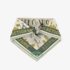 Foulard vert à motifs, enfant || Green patterned scarf, child