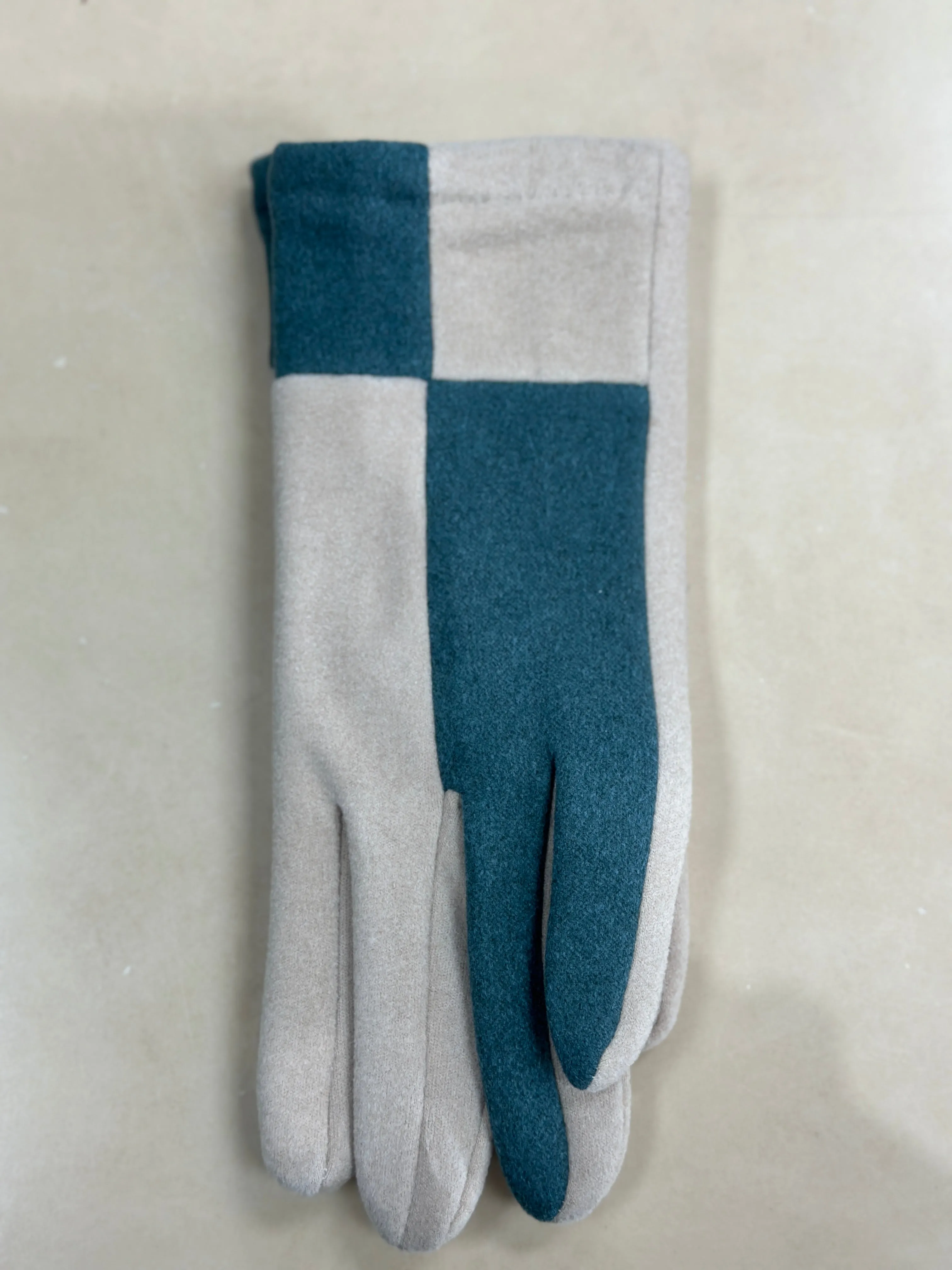 Harlequin Colorblock Glove