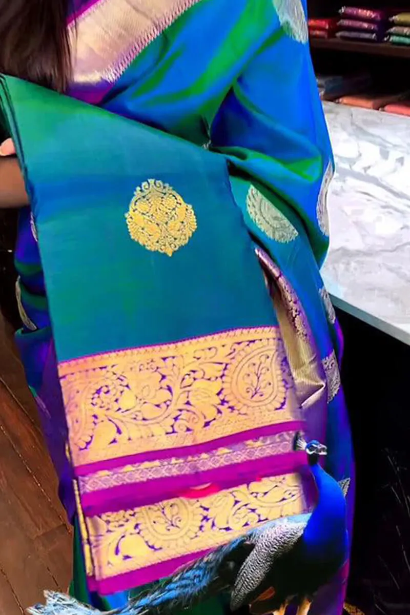 Lovely Blue Soft Silk Saree With Deserving Blouse Piece