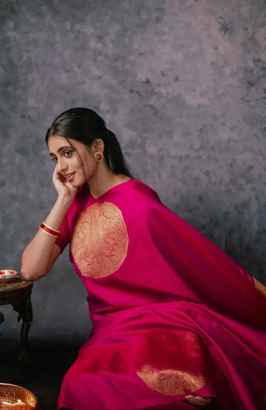 Refreshing Dark Pink Soft Silk Saree With Capricious Blouse Piece