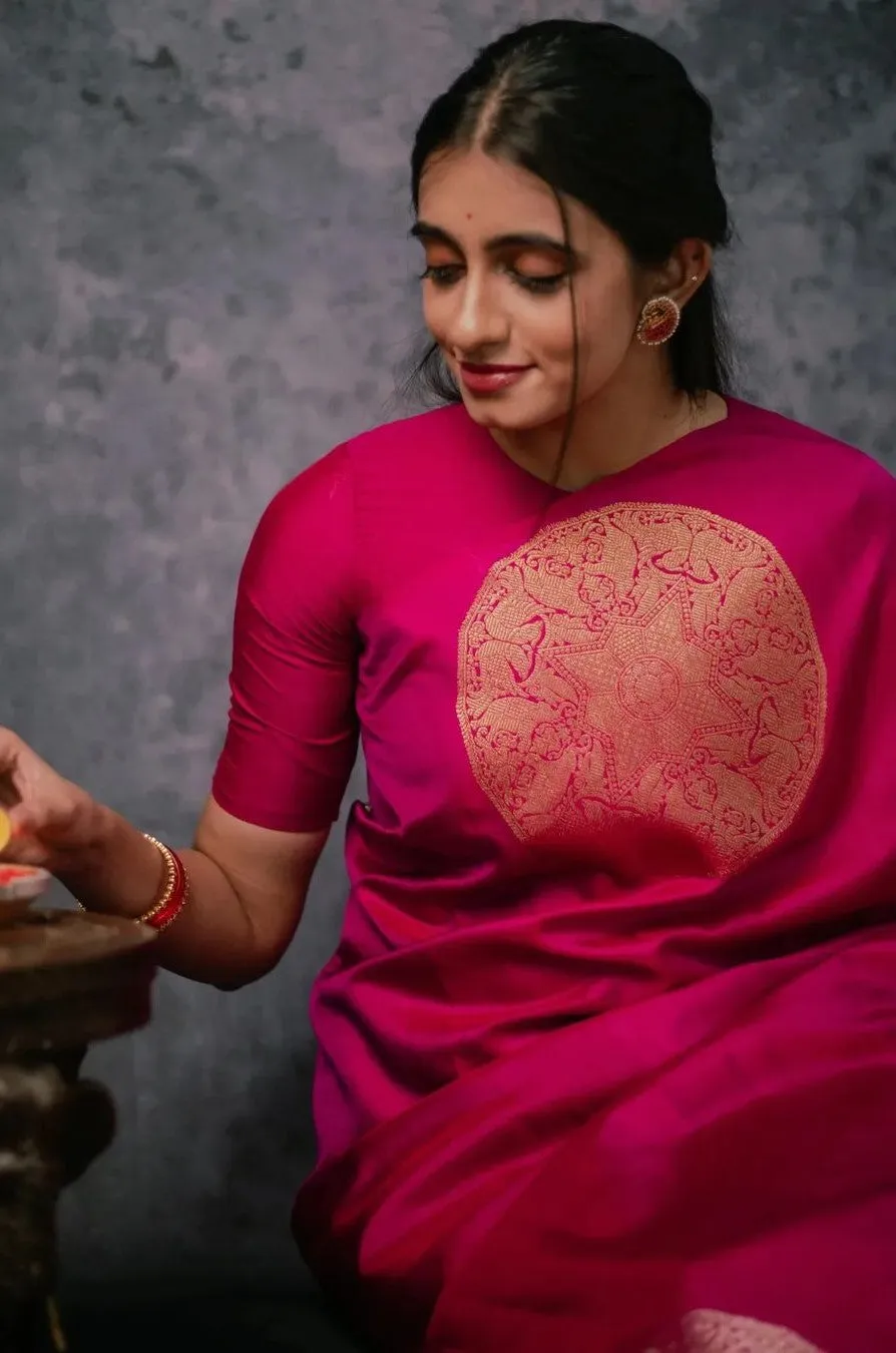 Refreshing Dark Pink Soft Silk Saree With Capricious Blouse Piece