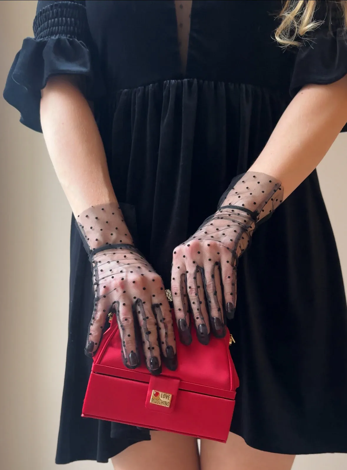 Short Gloves, "Polka Dot” in Black