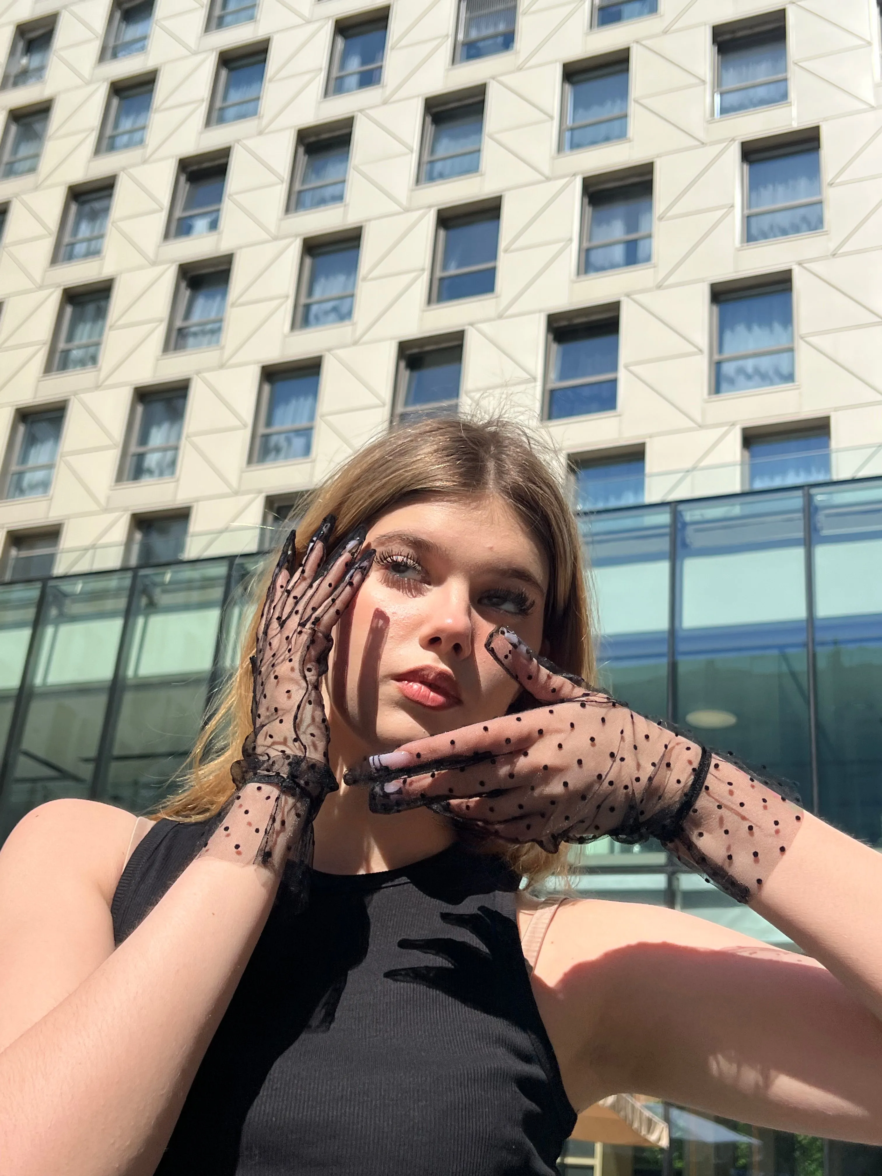 Short Gloves, "Polka Dot” in Black