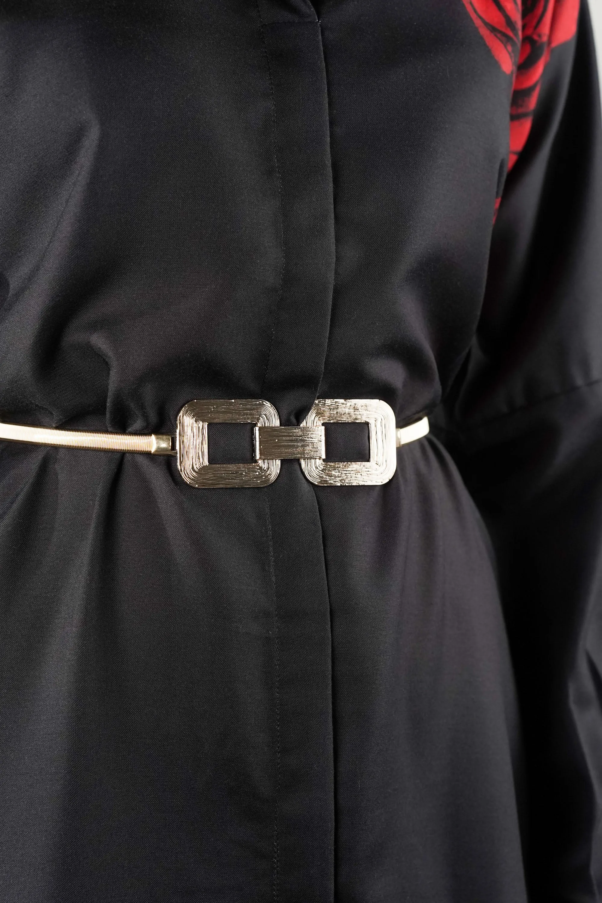 Structured Buckle Metal Stretch Belt